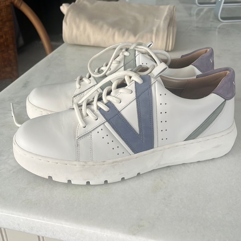 Vionic White Sneakers - like new
